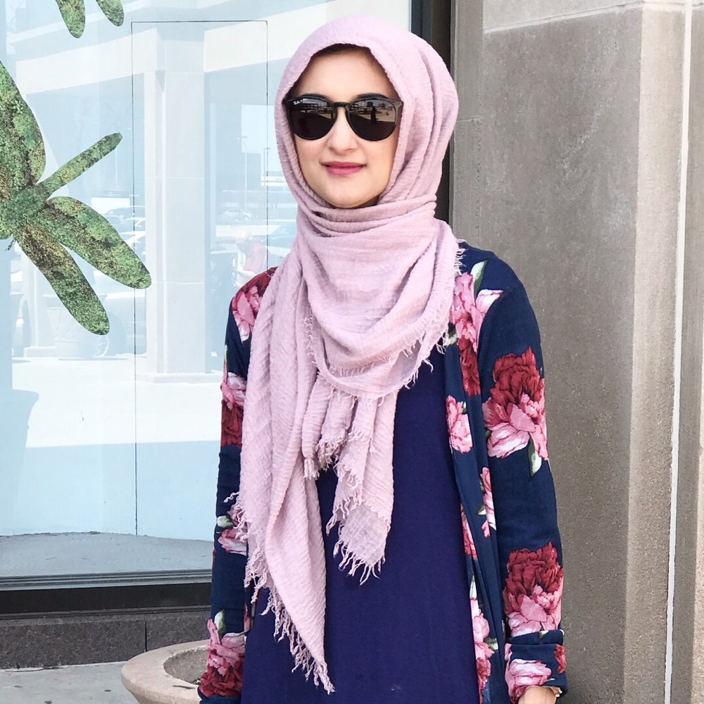 Meet your Posher, Faiqa